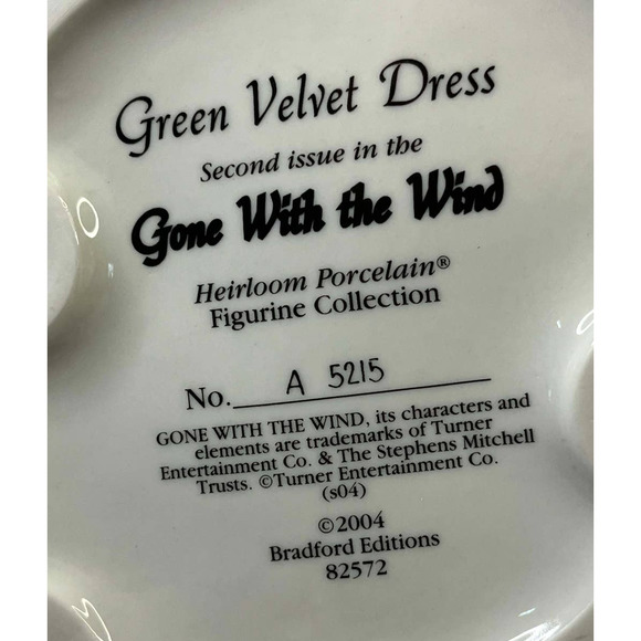 Gone With the Wind Green Velvet Dress Figurine - Picture 6 of 9